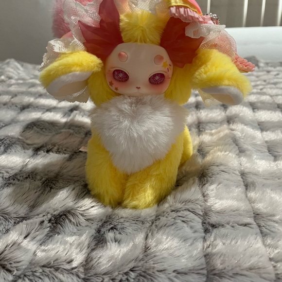 Charming Yellow and White Plush Toy - Picture 1 of 4